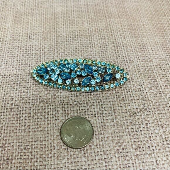Blue Crystals Floral Brooch - Picture 1 of 2